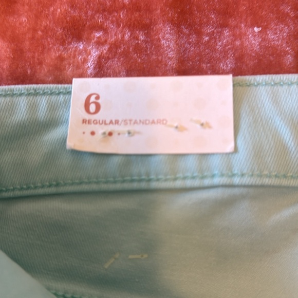 Old Navy Super Skinny Jeans - Picture 7 of 8